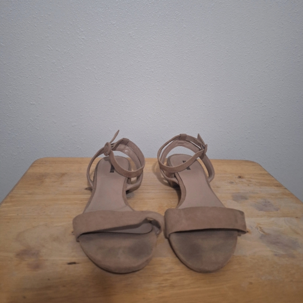 Womens Beige Sandals